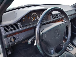 Mercedes-Benz 300 