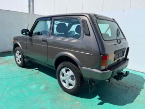 Lada Niva 
