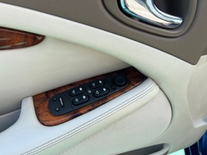 Jaguar S-Type 
