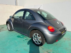 Volkswagen New Beetle 