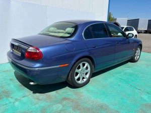 Jaguar S-Type 