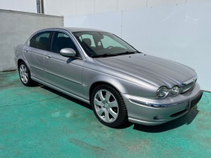 Jaguar X-Type 