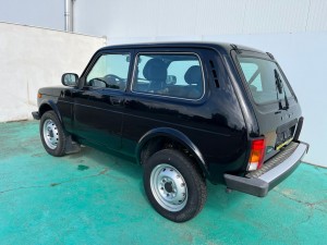 Lada Niva 