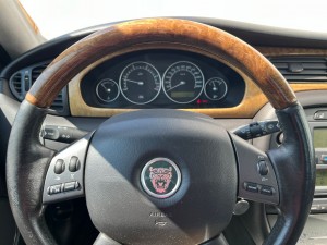 Jaguar X-Type 